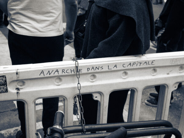 Anarchie dans la Capitale